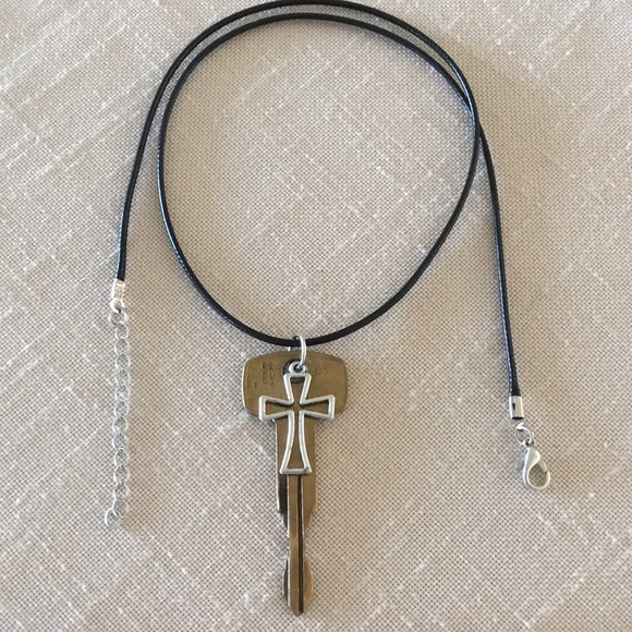 HAND CRAFTED Vintage Datsun Key Cross Charm Pendant Necklace - Picture 3 of 4